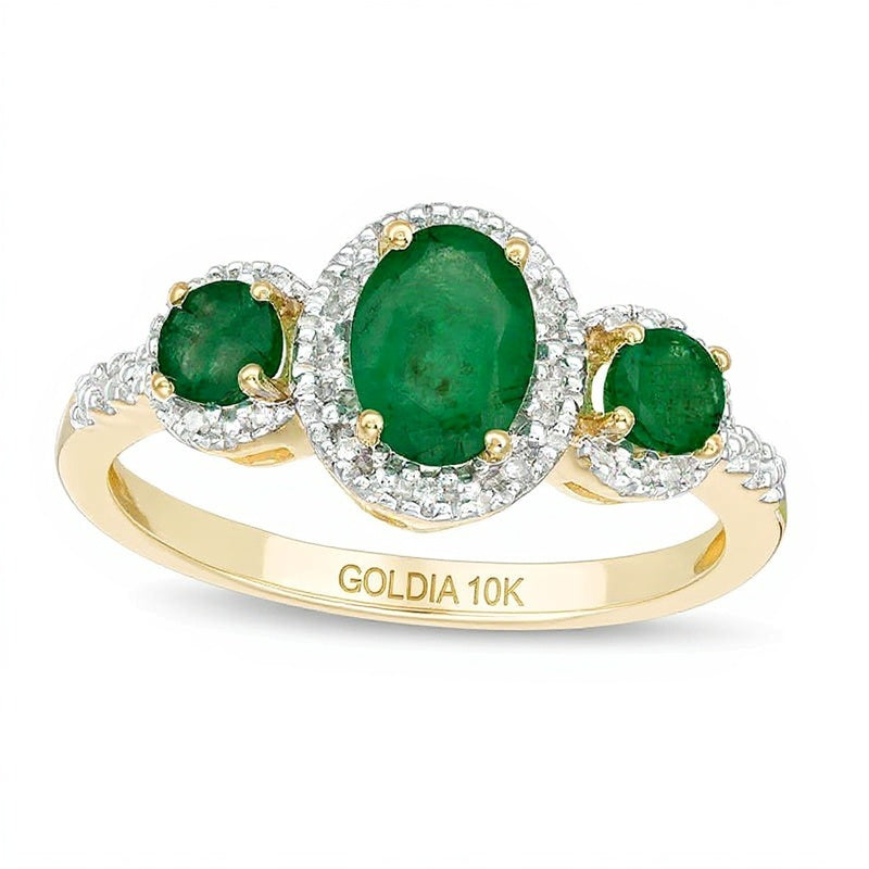 Dreistein-Ring mit ovalem Smaragd und 0,05 ct. Gesamtgewicht Diamanten in 10K Gelbgold – Größe 7
