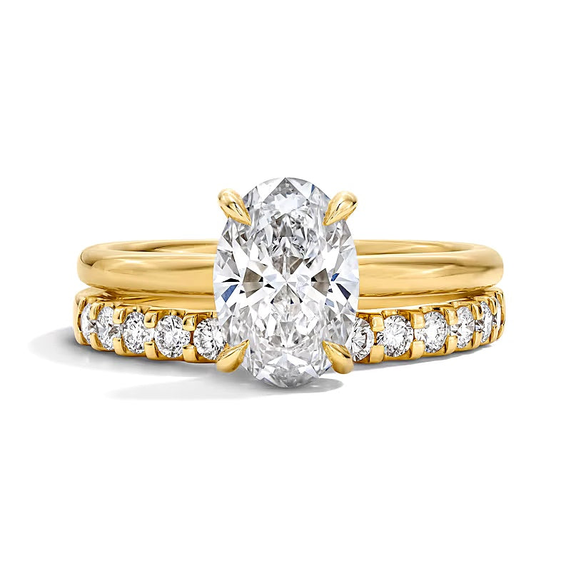 2.0 ct. Gesamtgewicht Braut-Set mit Labordiamanten in Oval- und Rundschliff in 14K Gelbgold (F/VS2)