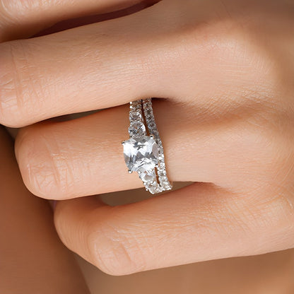 Braut-Set mit weißem Saphir im Kissenschliff 7,0mm (Labor) in rhodiniertem Sterlingsilber