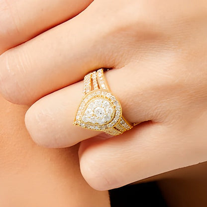 1.25 ct. Gesamtgewicht Diamant-Brautset mit tropfenförmigem Rahmen im Vintage-Stil, Tropfen- und Rundschliff, in 10K Gelbgold