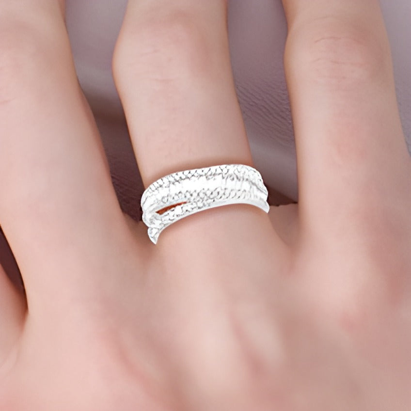 1.2 ct. Gesamtgewicht mehrreihiger Ring mit Baguette- und runden Diamanten in 14K Weißgold