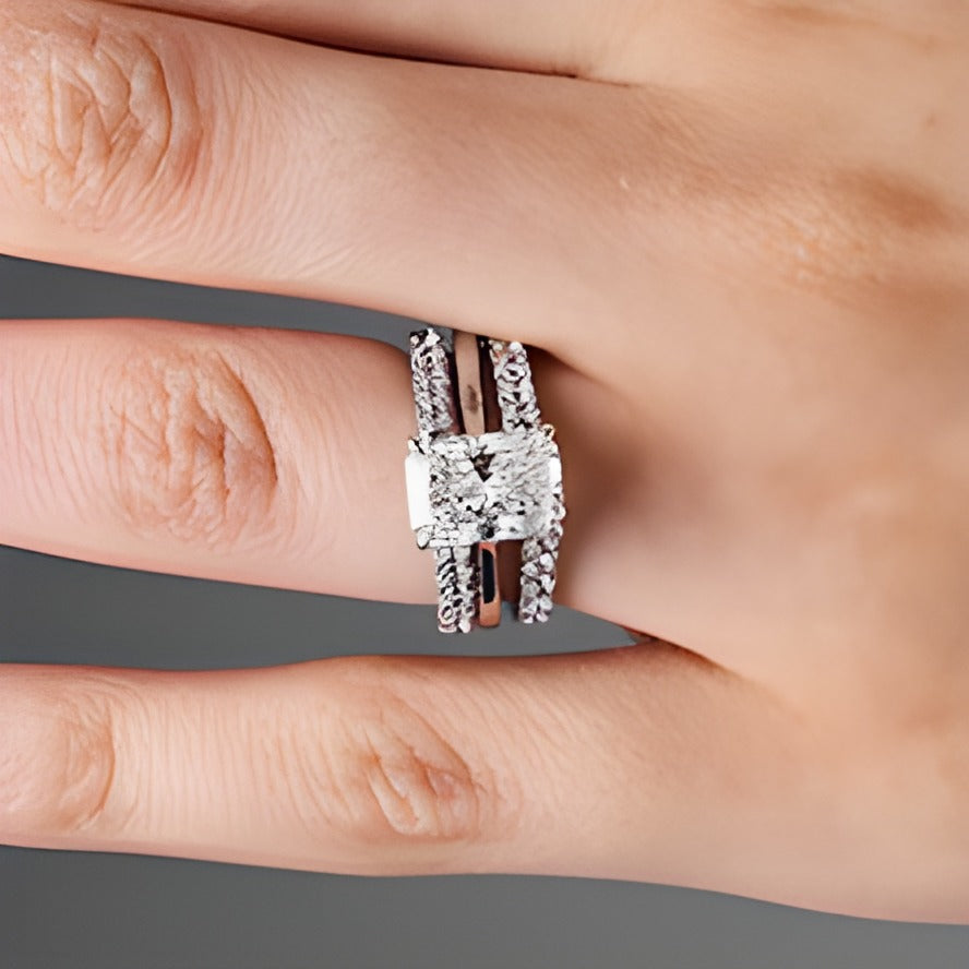 1.5 ct. Gesamtgewicht Labordiamant Solitär Enhancer Ring in 14K Weißgold (F/VS2)