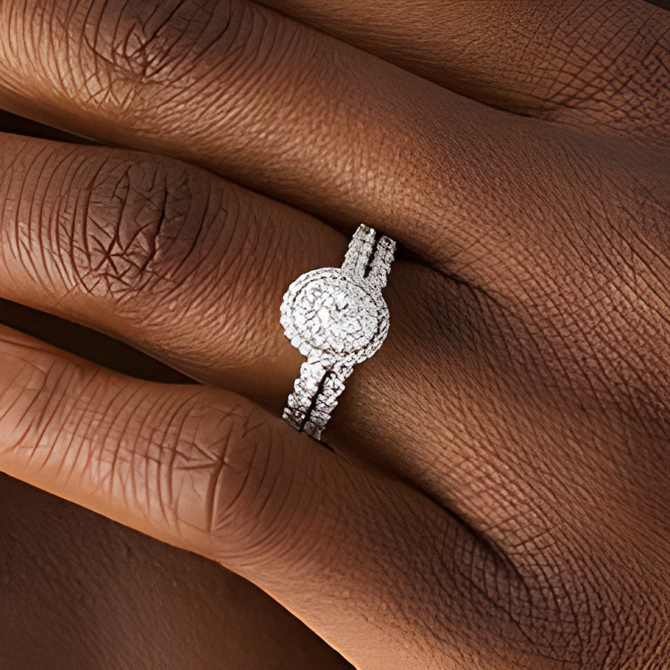 1.0 CT. Gesamtgewicht Braut-Set mit Diamanten im Rund- und Ovalschliff in 14K Weißgold