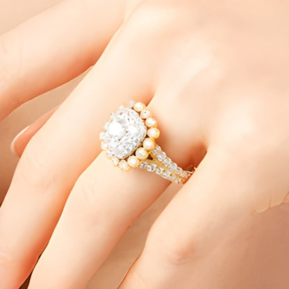 2.0 ct. Gesamtgewicht Verlobungsring im Vintage-Stil mit Diamanten im Kissenschliff und rund in 10K Gelbgold