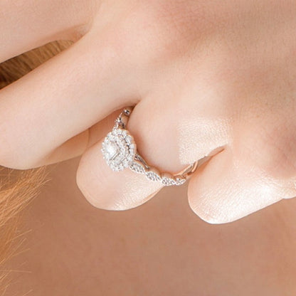 0,38 ct. Gesamtgewicht Verlobungsring im Art-déco-Vintage-Stil mit Diamanten im Smaragdschliff und doppeltem Rahmen in 10K Weißgold