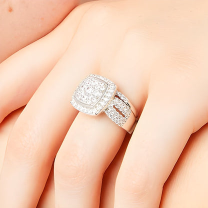 Vintage-Braut-Set mit Diamanten-Rahmen in Kissenschliff, geteiltem Ringkopf, 2.0 ct. Gesamtgewicht, in 10K Weißgold