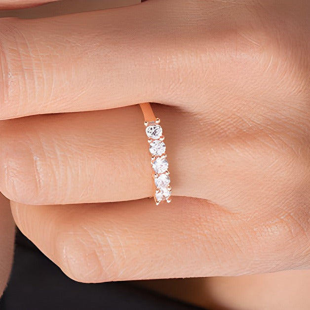 0.5 ct. Gesamtgewicht Diamant Fünfstein Memoire-Ring in 10K Roségold