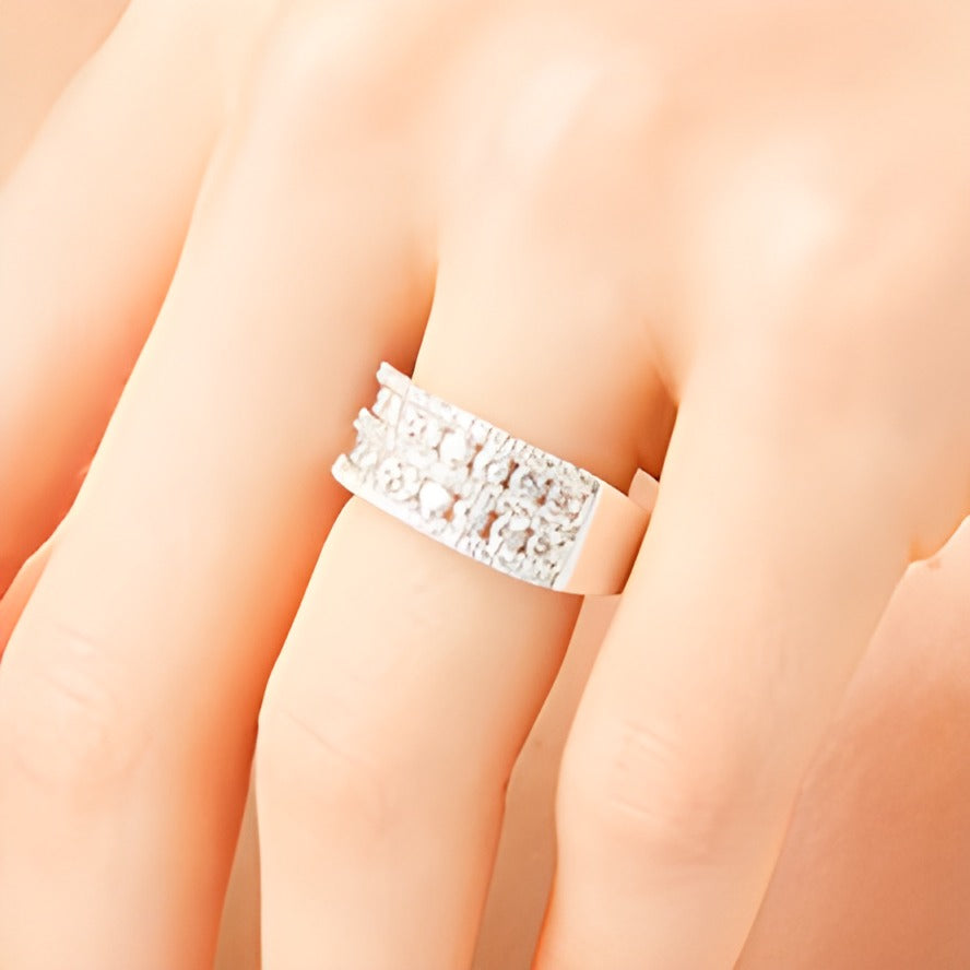 Mehrreihiger Ring mit Diamanten 1.0 ct. Gesamtgewicht in 10K Weißgold