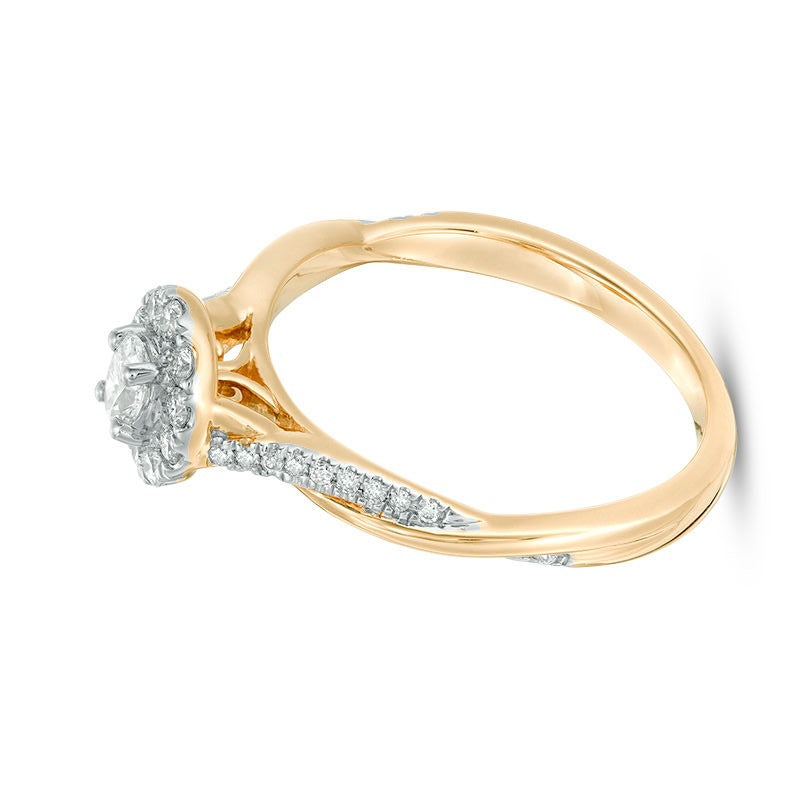 0.38 ct. Gesamtgewicht Verlobungsring mit ovalem Diamanten und Halo aus 10K Gelbgold