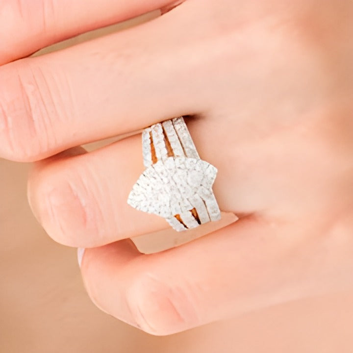 2.0 ct. Gesamtgewicht Komposit-Diamant Braut-Set mit doppeltem Marquise-Rahmen, mehrreihig, in 10K Gelbgold