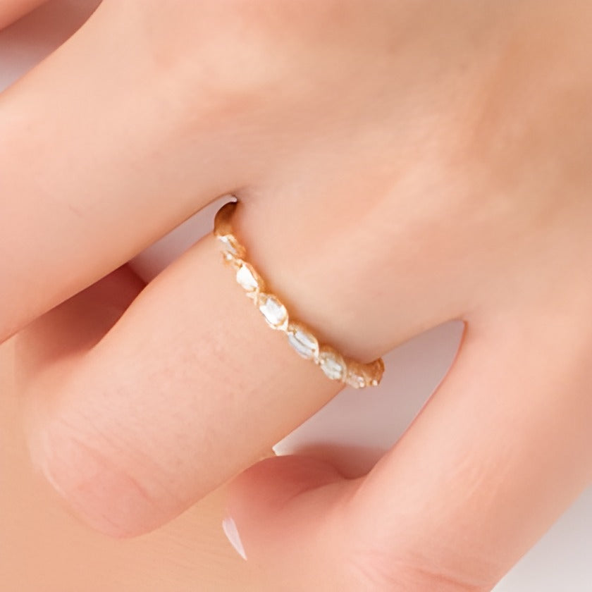 0.2 ct. Gesamtgewicht Diamant Ring mit Herzmotiv zum Stapeln in 10K Gelbgold