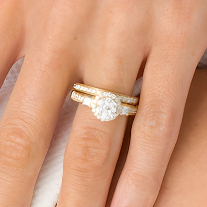 Braut-Set mit weißen Diamanten im Vintage-Stil, 1.0 ct. Gesamtgewicht, 10K Gelbgold