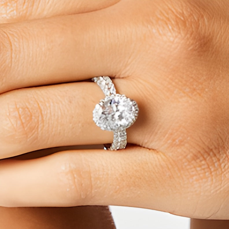 2.88 CT. Gesamtgewicht Braut-Set mit ovalen Labordiamanten in 14K Weißgold (I/SI2)