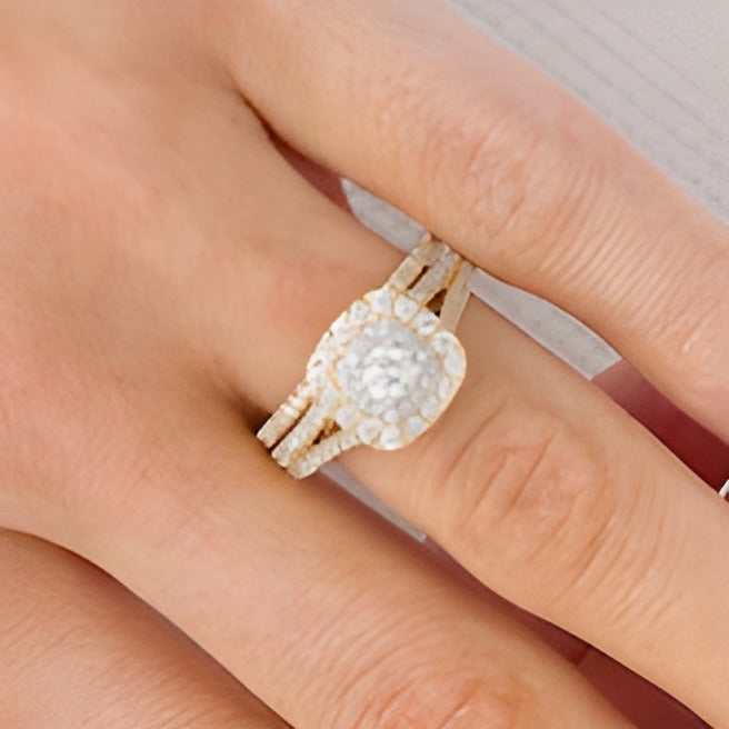 Braut-Set mit Diamanten 1.0 ct. Gesamtgewicht, rund & Kissenschliff, mehrreihig, in 10K Gelbgold