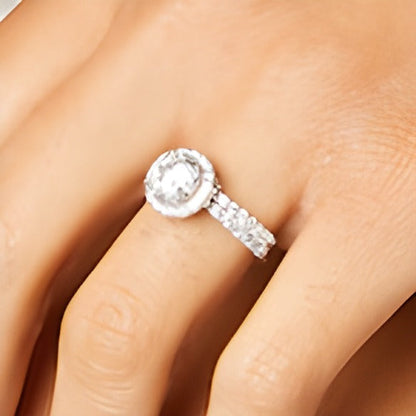 2.88 CT. Gesamtgewicht Labordiamant Braut-Set mit Halo in 14K Weißgold (I/SI2)