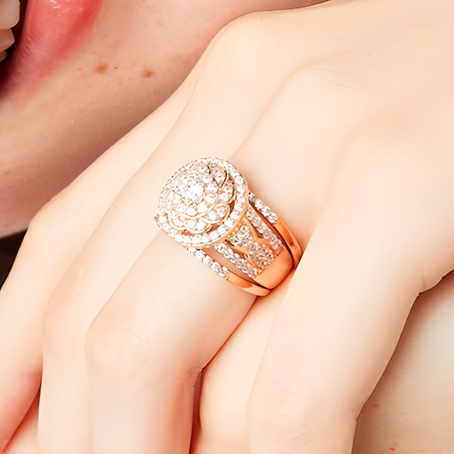 Brautset mit Diamanten im Blumen-Design im keltischen Stil, 1.5 ct. Gesamtgewicht, in 10K Roségold
