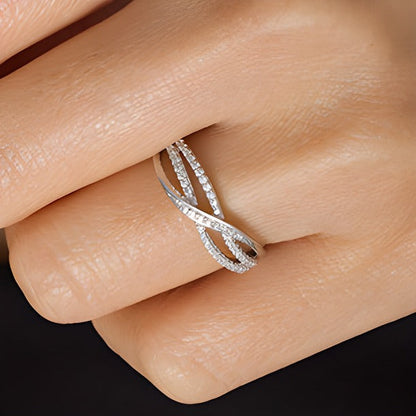 0.17 ct. Gesamtgewicht Diamant Memoire-Ring mit überkreuztem Layered-Design in 10K Weißgold