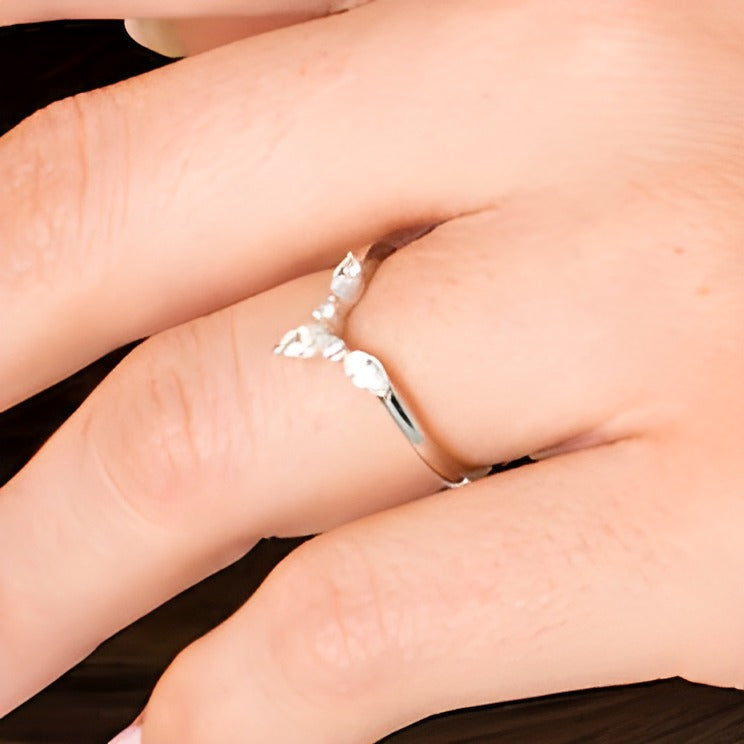 0.33 ct. Gesamtgewicht Memoire-Ring mit Diamanten im Marquise- und Rundschliff in 14K Weißgold