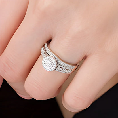 0.2 ct. Gesamtgewicht Komposit-Diamant Braut-Set im Vintage-Stil mit Blütenrahmen aus rhodiniertem Sterlingsilber