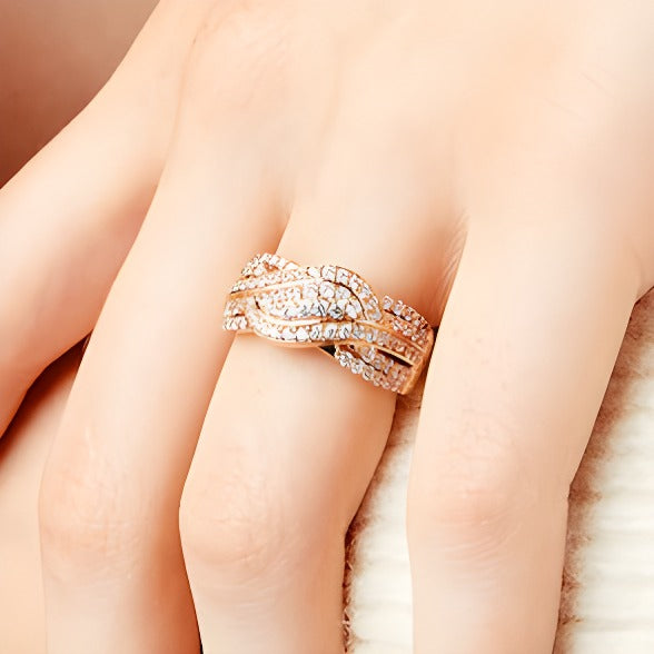 0.75 CT. Gesamtgewicht Diamant Ring mit doppelter Reihe im Wellen-Bypass-Design in 10K Roségold