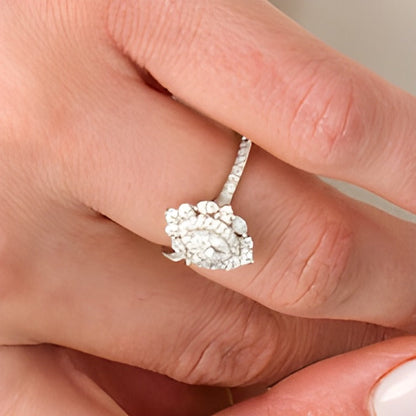 0,75 ct. Gesamtgewicht Verlobungsring mit Marquise-Diamant und doppeltem Halo in 14K Weißgold (I/I1)