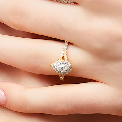Multi-Stone Verlobungsring 0,75 ct. Gesamtgewicht mit Diamanten in Tropfen- und Rundschliff, Split-Shank, 10K Gelbgold