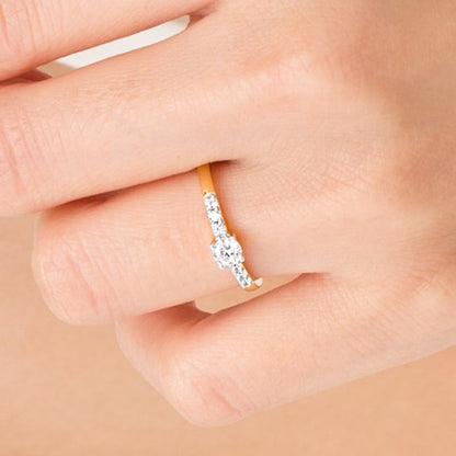0.33 ct. Gesamtgewicht Diamant-Verlobungsring in 10K Gelbgold