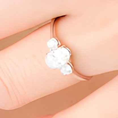 1.0 CT. TW Dreistein-Verlobungsring mit Diamanten in Oval und rund in 14K Weißgold