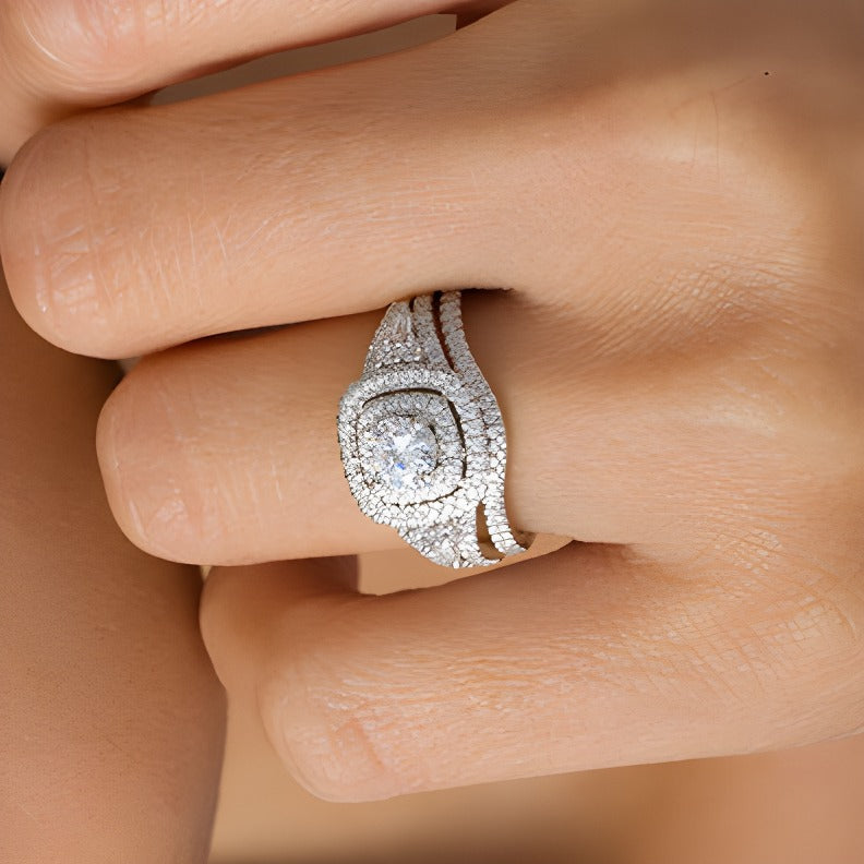 1.2 ct. Gesamtgewicht Diamant Brautset mit doppeltem Kissenschliff-Rahmen in 14K Weißgold