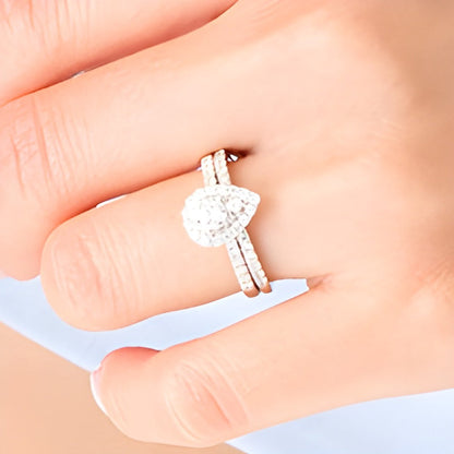 Braut-Set mit Diamanten in Tropfen- und Rundschliff 1.0 ct. Gesamtgewicht in 10K Weißgold