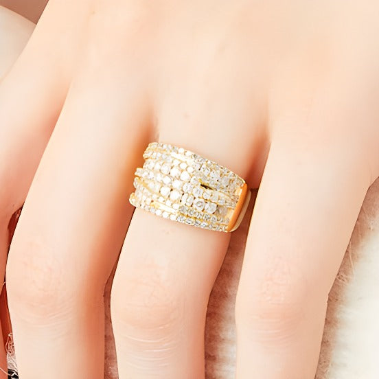 Ring mit Diamanten 2.0 ct. Gesamtgewicht, mehrreihig mit übereinanderliegenden Ebenen, in 10K Gelbgold