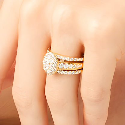 Braut-Set mit ovalen Diamanten 1.5 ct. Gesamtgewicht in 10K Gelbgold