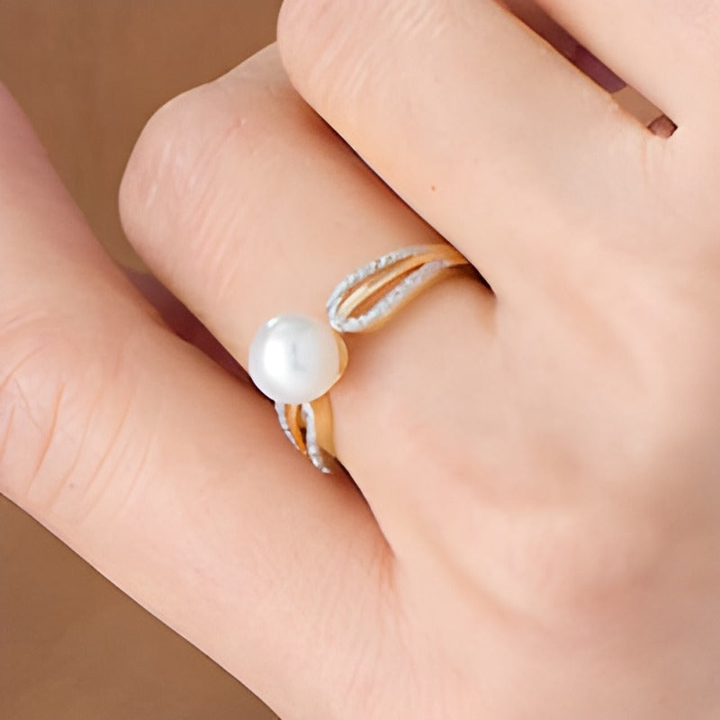 7,0mm Süßwasser-Zuchtperle und Ring mit 0,05 ct. Gesamtgewicht Diamant mit geteilter Schiene in 10K Gold