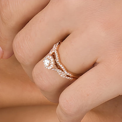 0.5 ct. Gesamtgewicht Diamant Brautset mit Rahmen und gedrehter Schiene in 10K Roségold (I/I2)