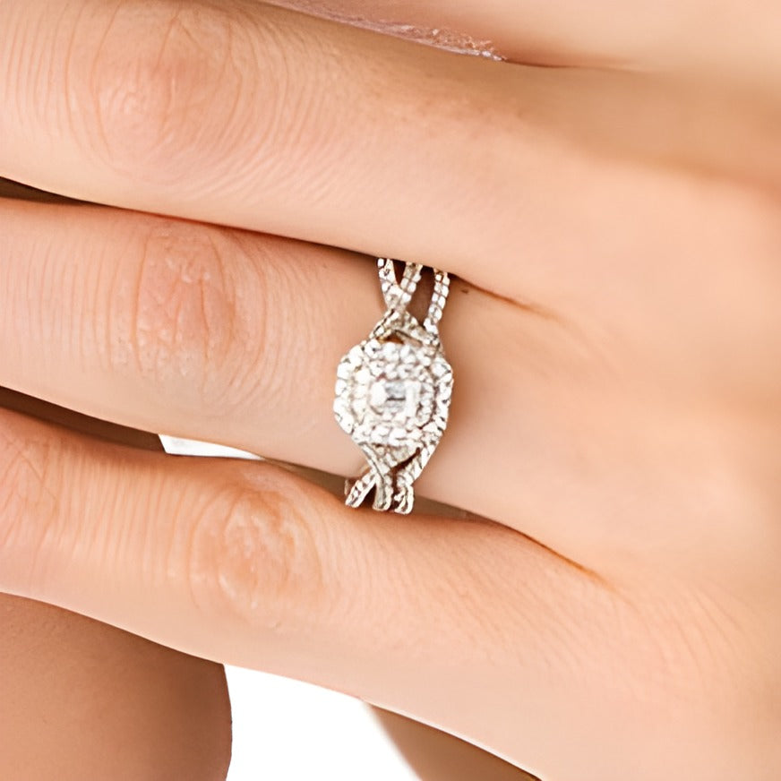 Braut-Set mit Diamanten im Smaragdschliff 0,63 ct. Gesamtgewicht in 10K Weißgold (I/I1)