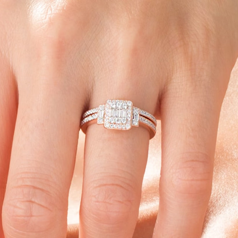 0.5 ct. Gesamtgewicht Komposit-Brautset mit weißen Diamanten im Baguette- und Rundschliff in 10K Roségold