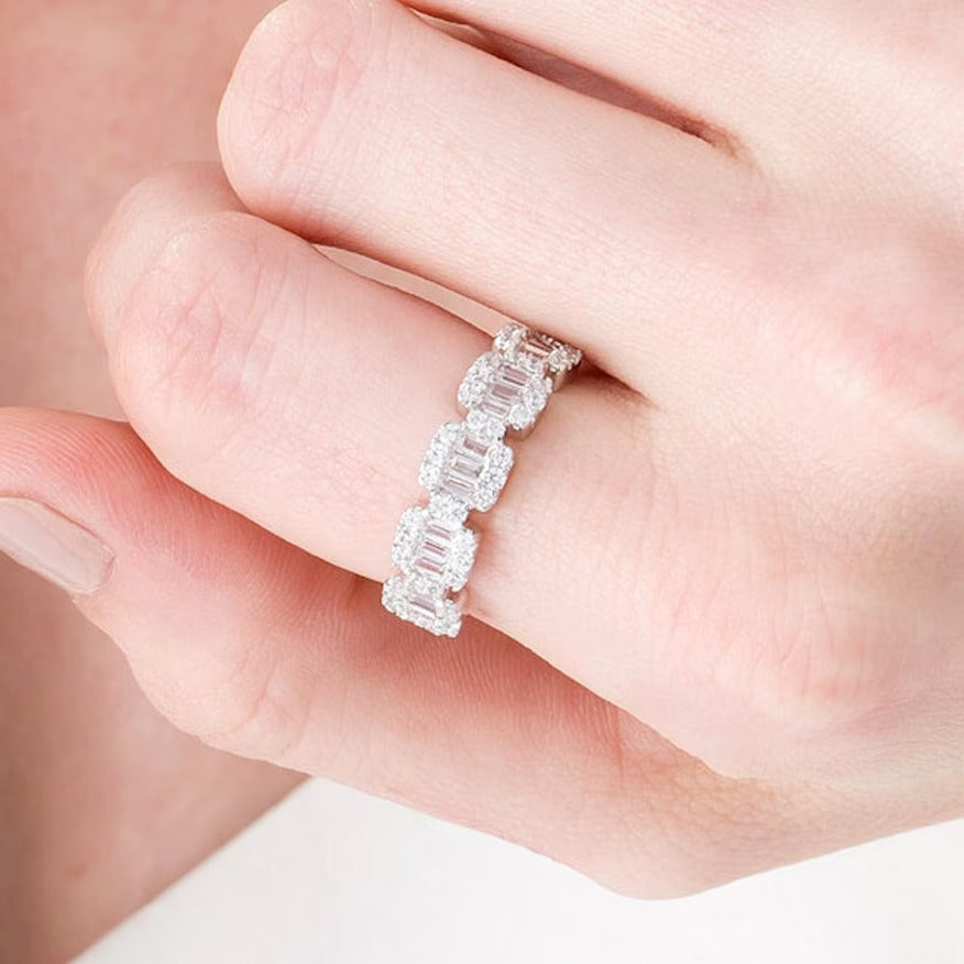 1.0 ct. Gesamtgewicht Diamant-Ring Fashion im Komposit-Design mit Baguette und rund in 10K Weißgold
