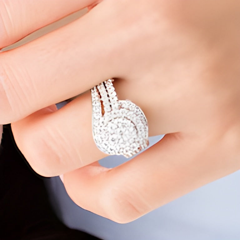 2.0 CT. TW Komposit-Diamant Bypass mehrreihiger Verlobungsring mit geteiltem Ringschienenverlauf in 10K Weißgold