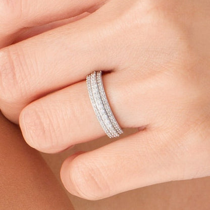 0.5 ct. Gesamtgewicht Diamant Ring dreireihig in 10K Weißgold