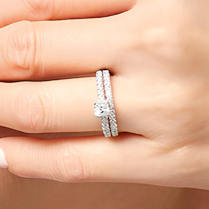 1.0 CT. Gesamtgewicht Diamant-Brautset im Princess-Schliff mit verstecktem Rahmen in 14K Weißgold (I/I2)