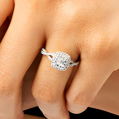 0,5 ct. Gesamtgewicht Ring mit mehreren Diamanten in Baguette-, rund- und Kissenschliff, gedreht mit geteiltem Ringkopf, aus 10K Weißgold