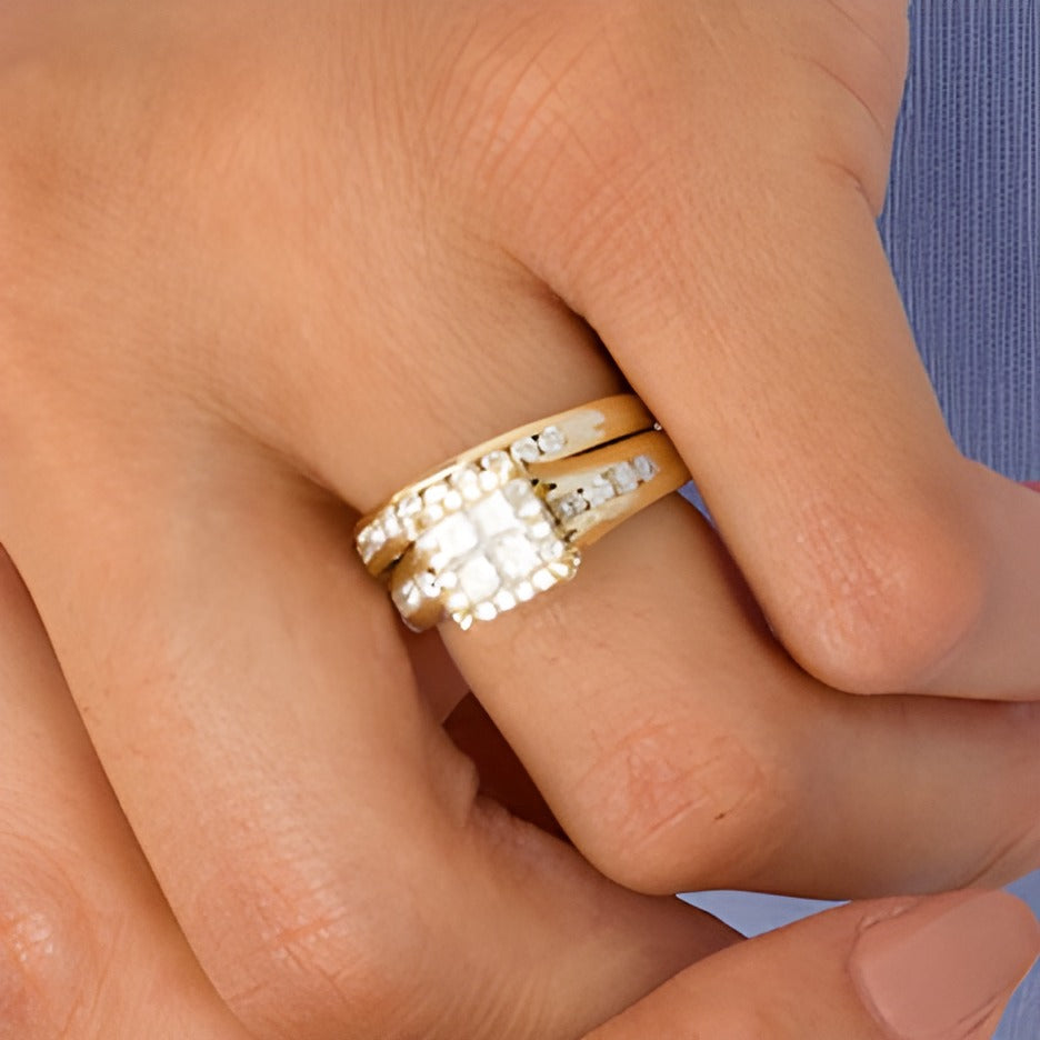 1.5 ct. Gesamtgewicht Diamant-Brautset im Princess- und Rundschliff in 14K Gelbgold