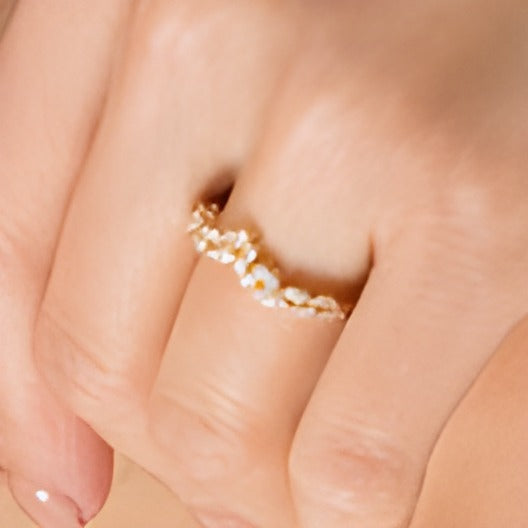 0,33 ct. Gesamtgewicht Diamant-Chevron-Ring mit doppelter Reihe in 14K Gelbgold (I/I1)