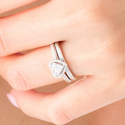 0.5 ct. Gesamtgewicht Komposit-Diamant Braut-Set mit herzförmigem Rahmen in 10K Weißgold