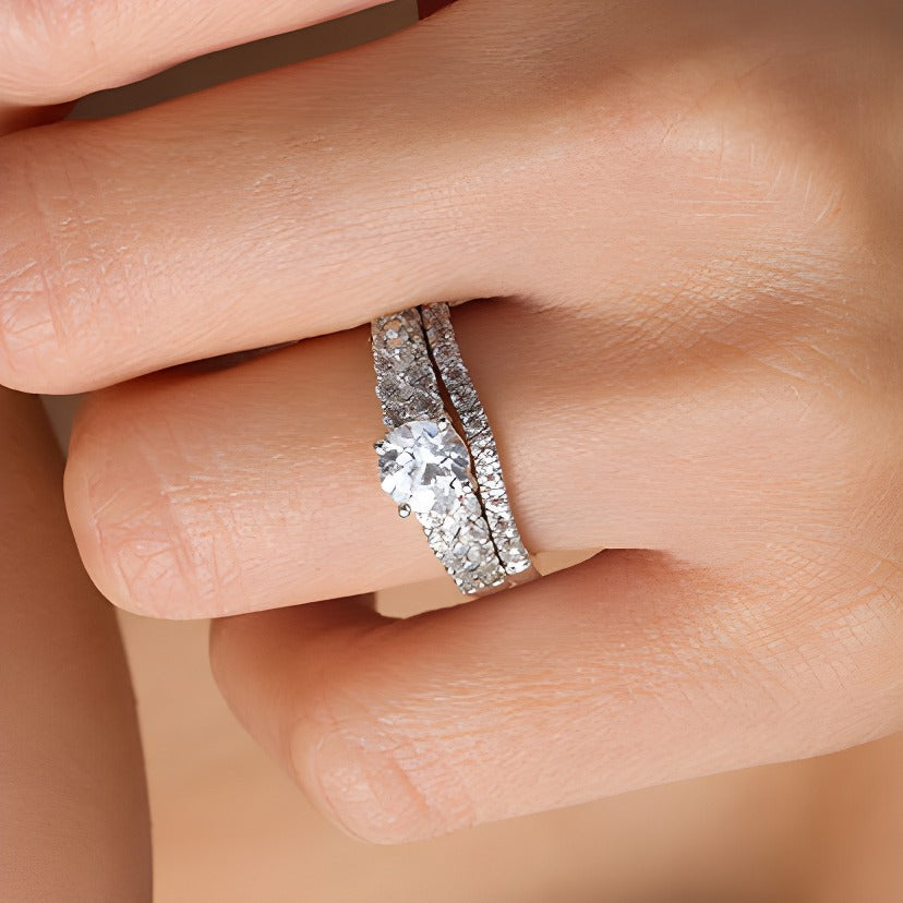 6,0 mm Braut-Set mit im Labor gezüchtetem weißem Saphir in rhodiniertem Sterlingsilber