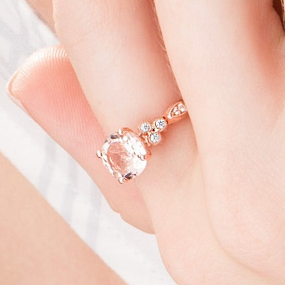 8.0mm Morganit und 0.1 ct. Gesamtgewicht Diamant Vintage-Ring in 10K Roségold
