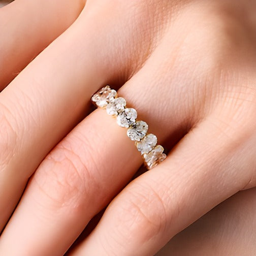 4.0 ct. Gesamtgewicht Memoire-Ring mit ovalen Labordiamanten in 14K Gelbgold (F/VS2) – Größe 5