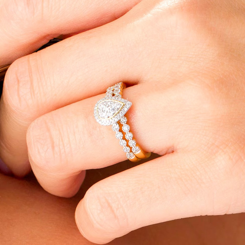 0.33 ct. Gesamtgewicht Komposit-Diamant Braut-Set tropfenförmig in 10K Gelbgold