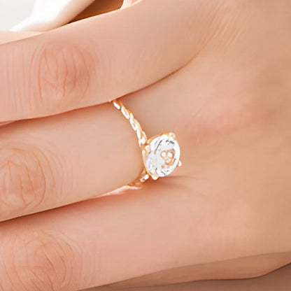 8,0 mm Solitär-Ring mit im Labor gezüchtetem weißem Saphir und Kordelschiene in 10K Gelbgold