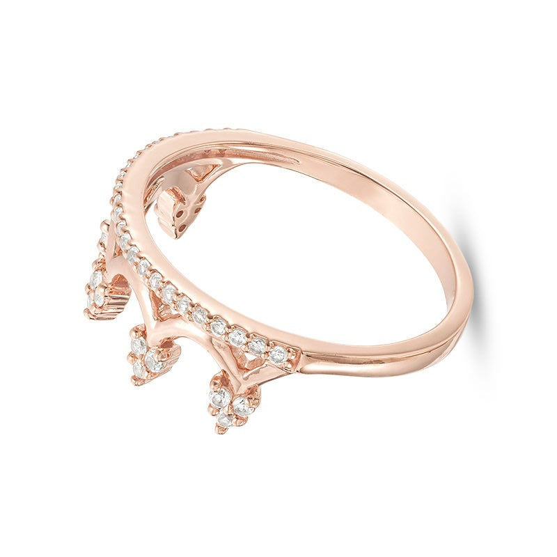 Ring mit im Labor gezüchtetem weißem Saphir in Krone-Design aus 10K Roségold - Größe 7